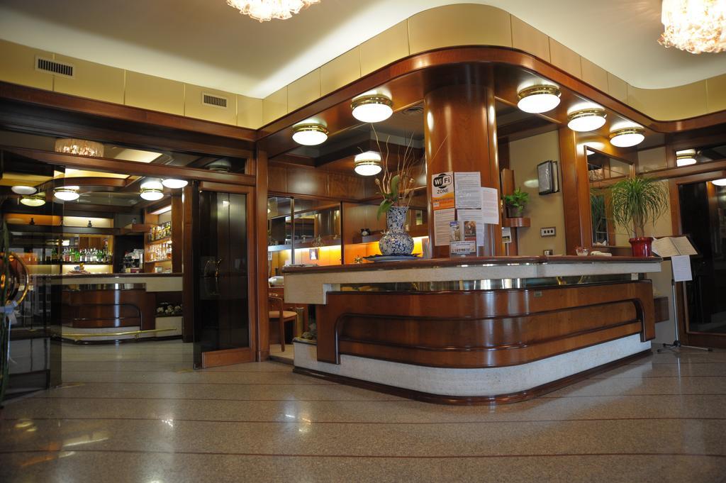 Le Gronde Cava Manara Exterior foto